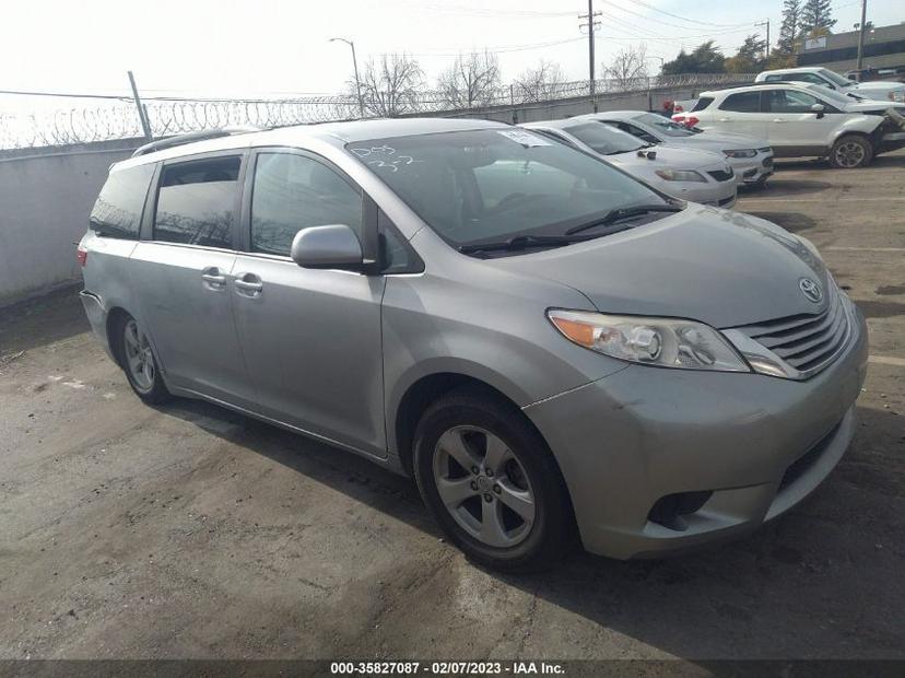 TOYOTA SIENNA