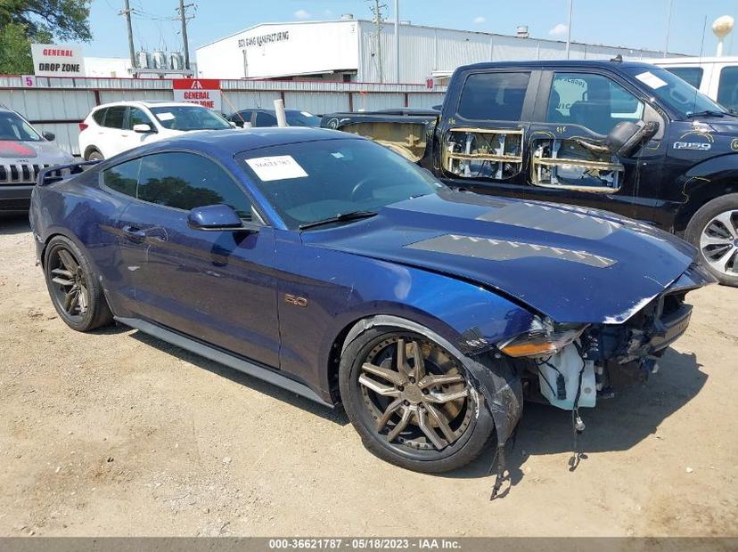 FORD MUSTANG