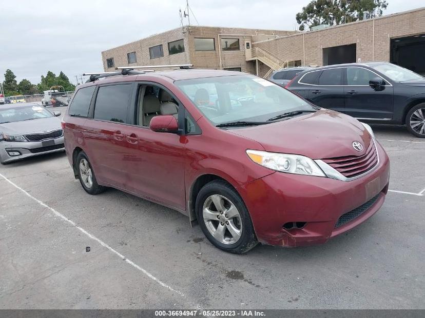 TOYOTA SIENNA