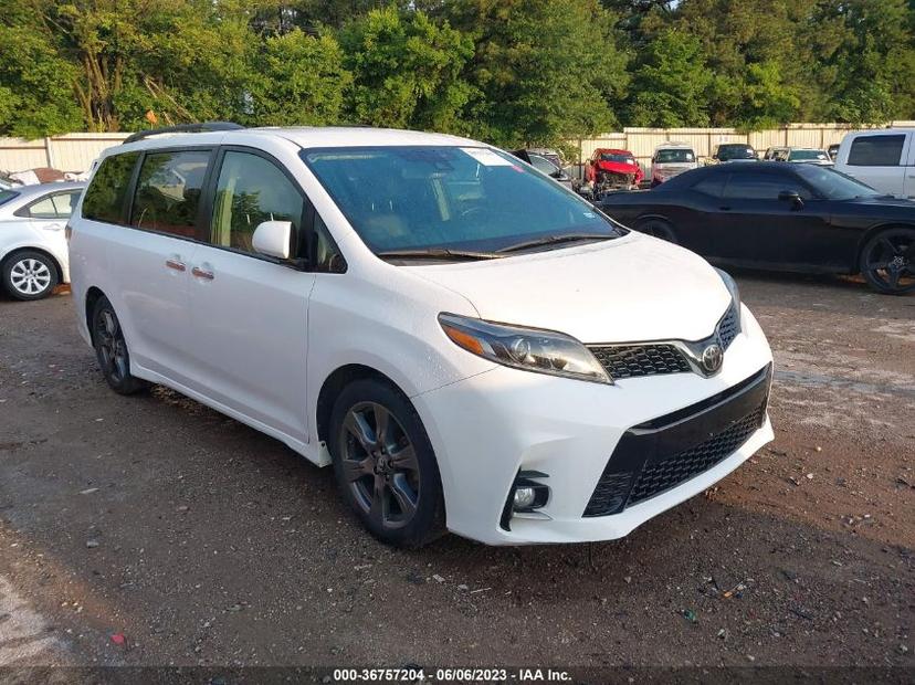 TOYOTA SIENNA