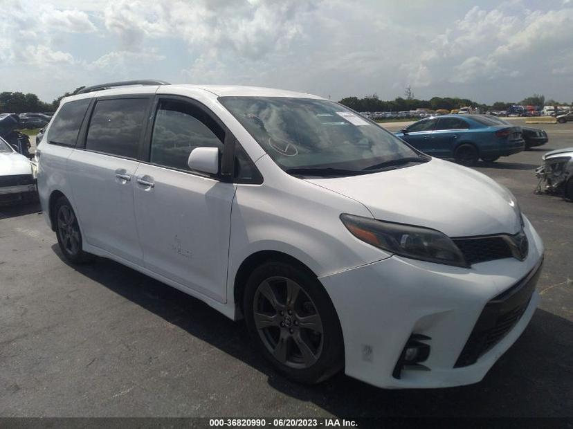 TOYOTA SIENNA