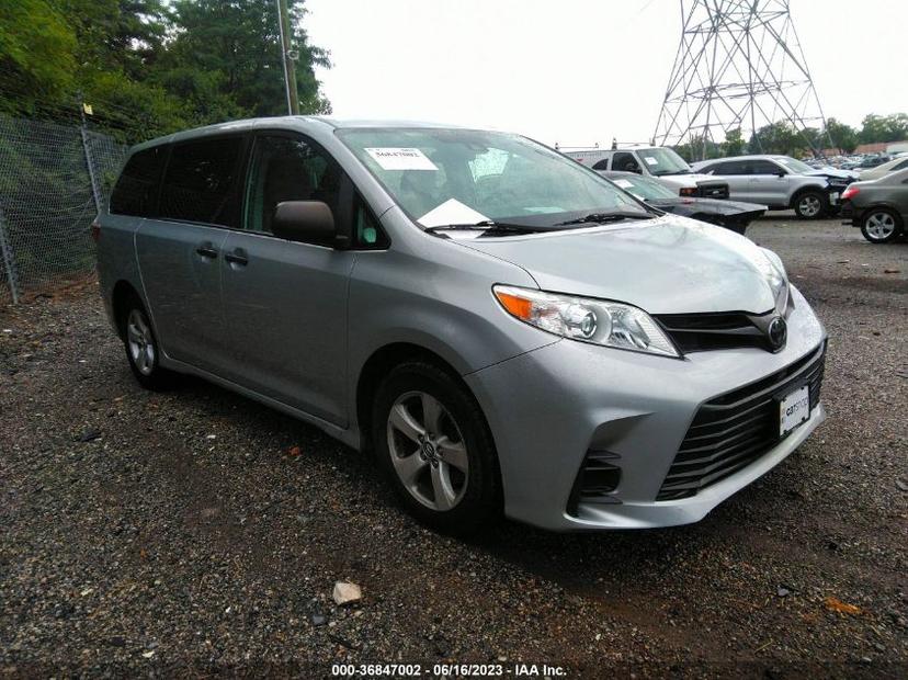 TOYOTA SIENNA