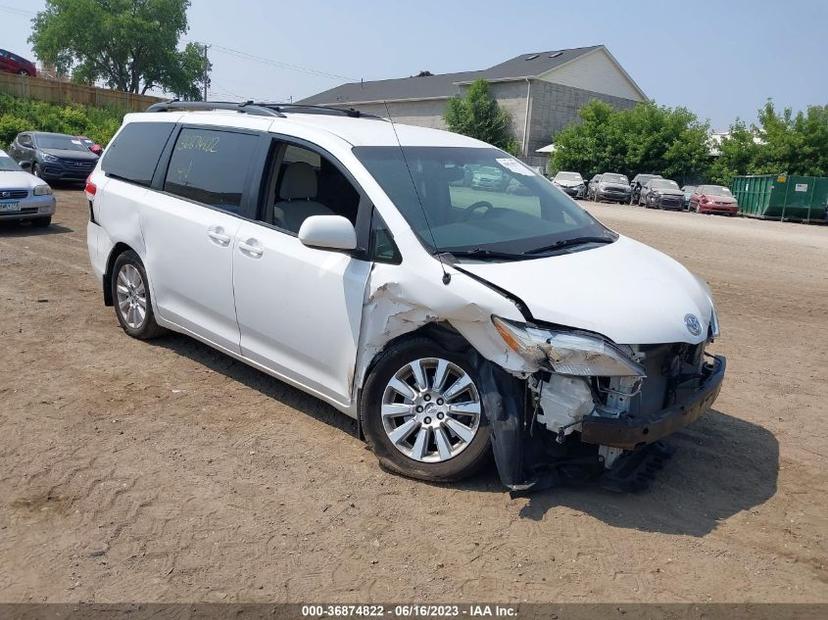 TOYOTA SIENNA