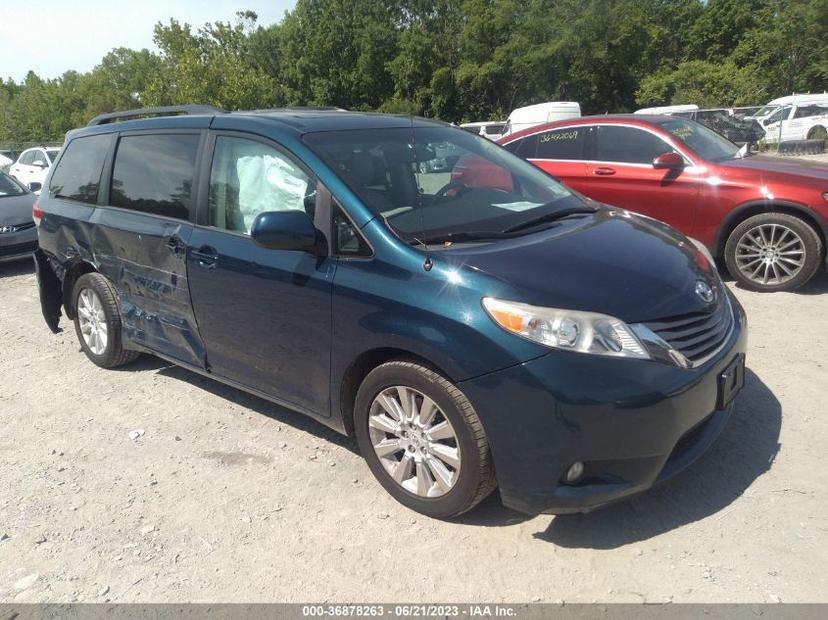 TOYOTA SIENNA