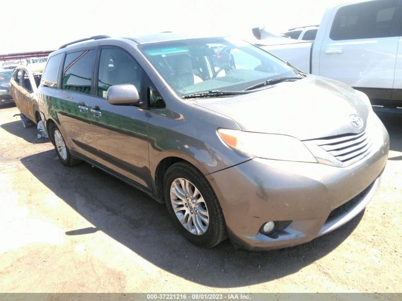 TOYOTA SIENNA