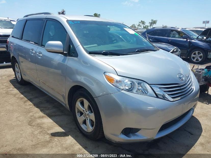 TOYOTA SIENNA