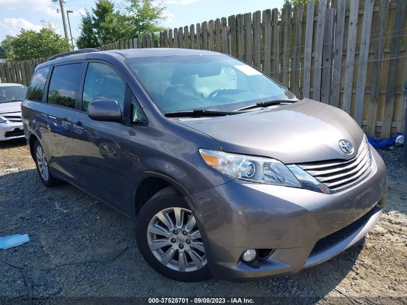 TOYOTA SIENNA