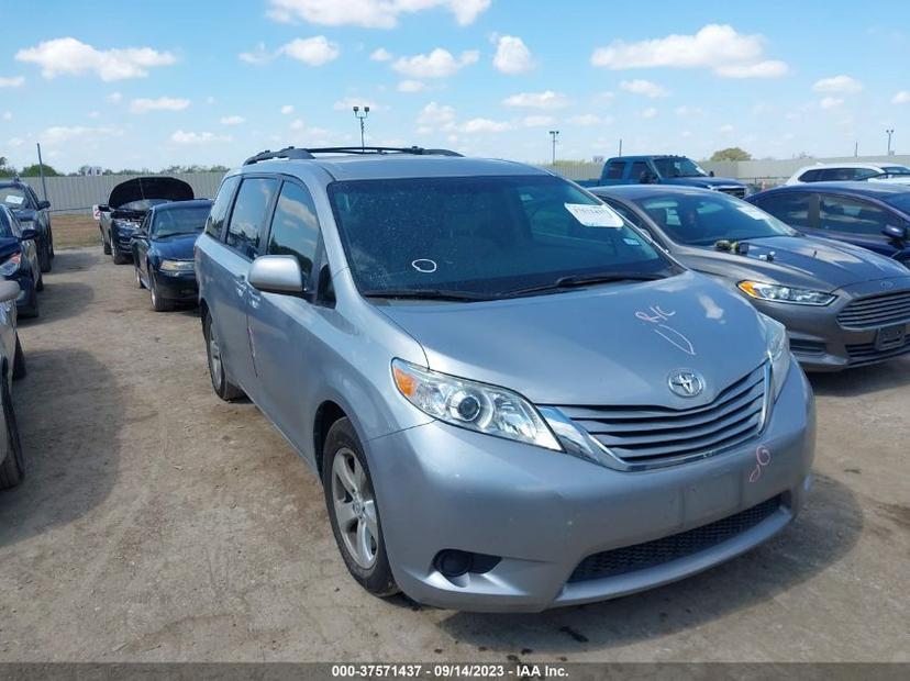 TOYOTA SIENNA