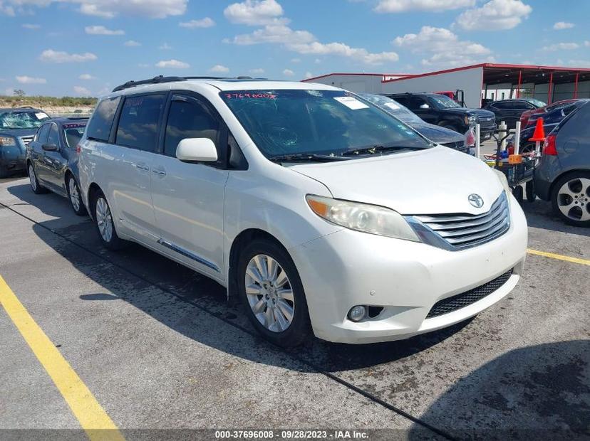 TOYOTA SIENNA