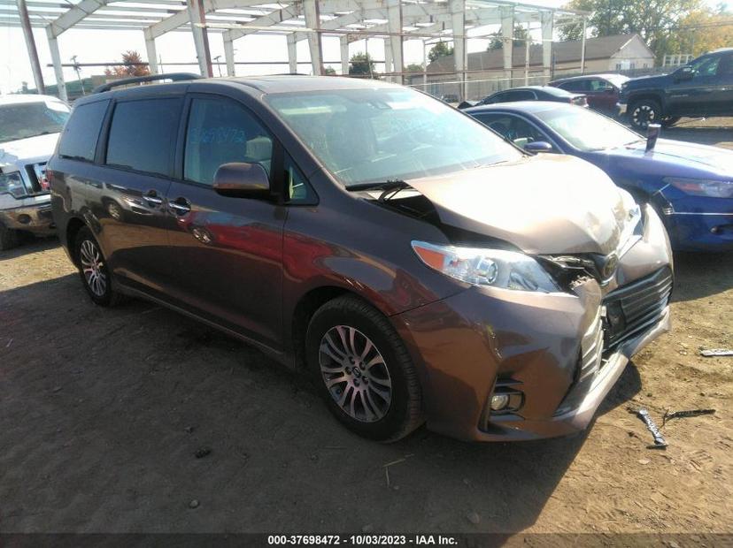 TOYOTA SIENNA