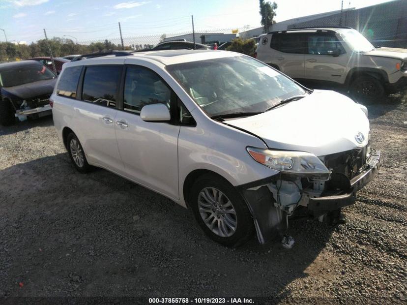 TOYOTA SIENNA