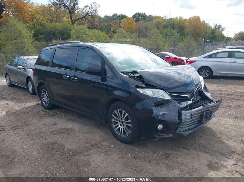 TOYOTA SIENNA