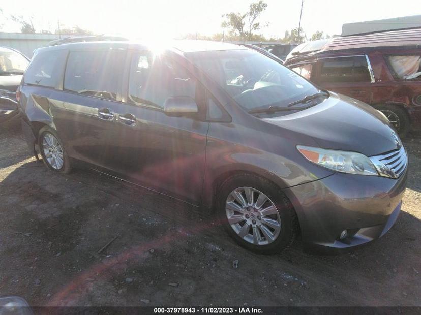 TOYOTA SIENNA