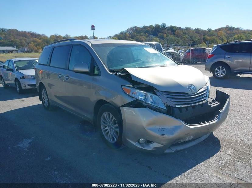 TOYOTA SIENNA