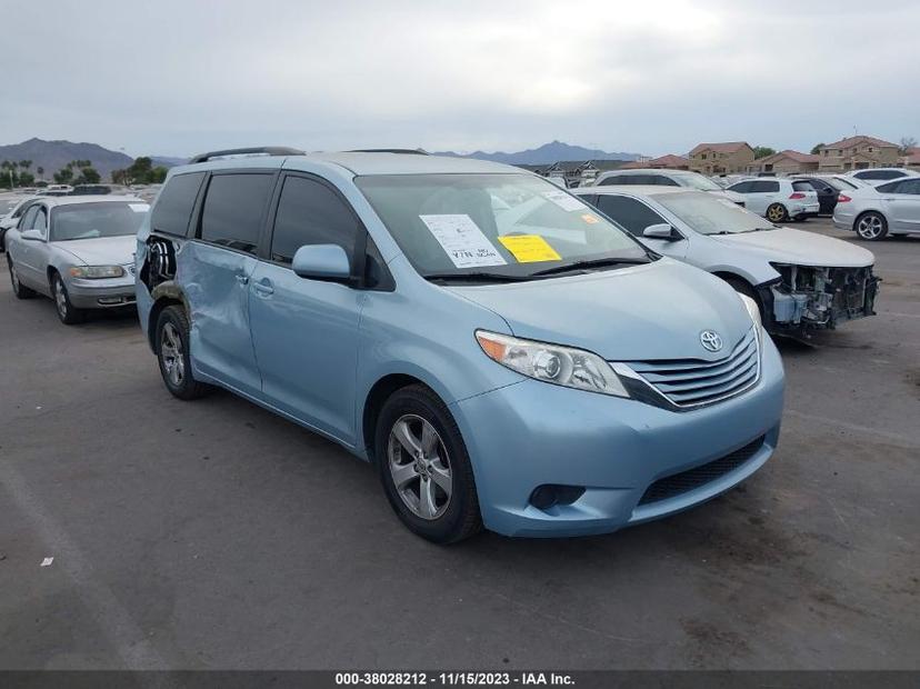 TOYOTA SIENNA