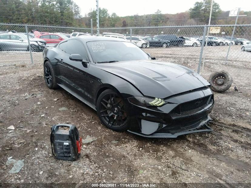 FORD MUSTANG