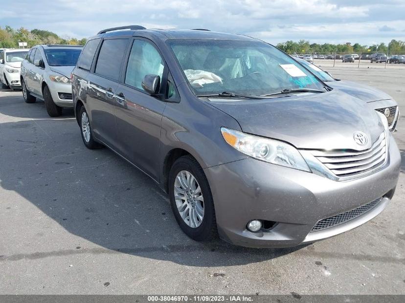 TOYOTA SIENNA