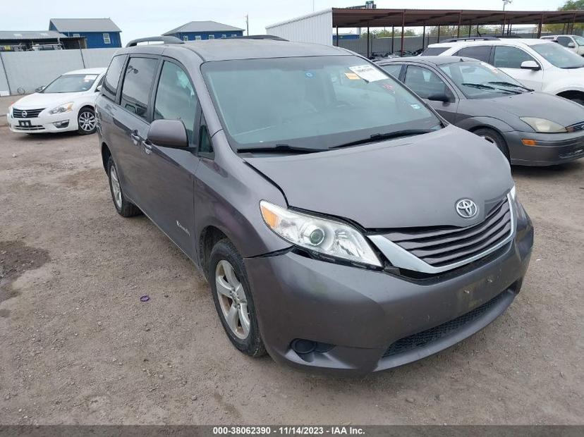 TOYOTA SIENNA