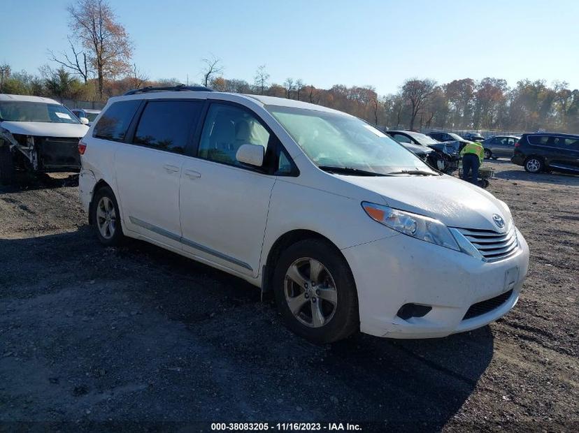 TOYOTA SIENNA