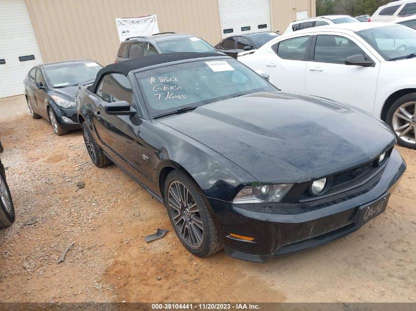 FORD MUSTANG