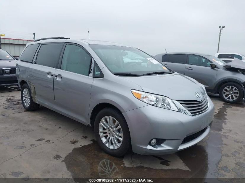 TOYOTA SIENNA