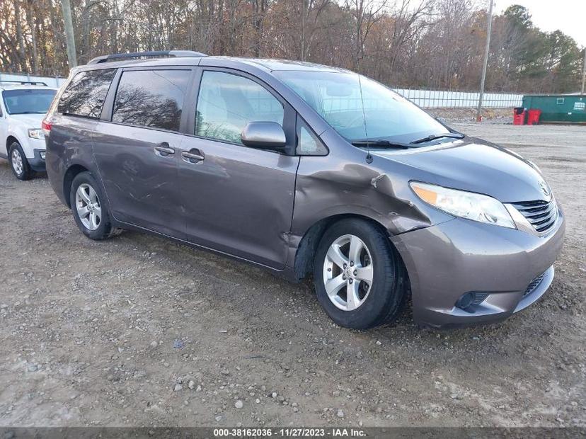 TOYOTA SIENNA