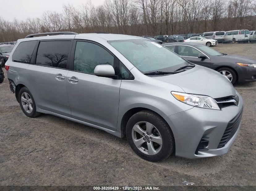 TOYOTA SIENNA