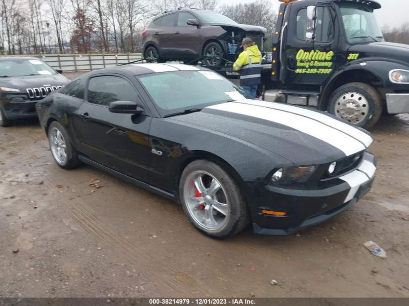 FORD MUSTANG