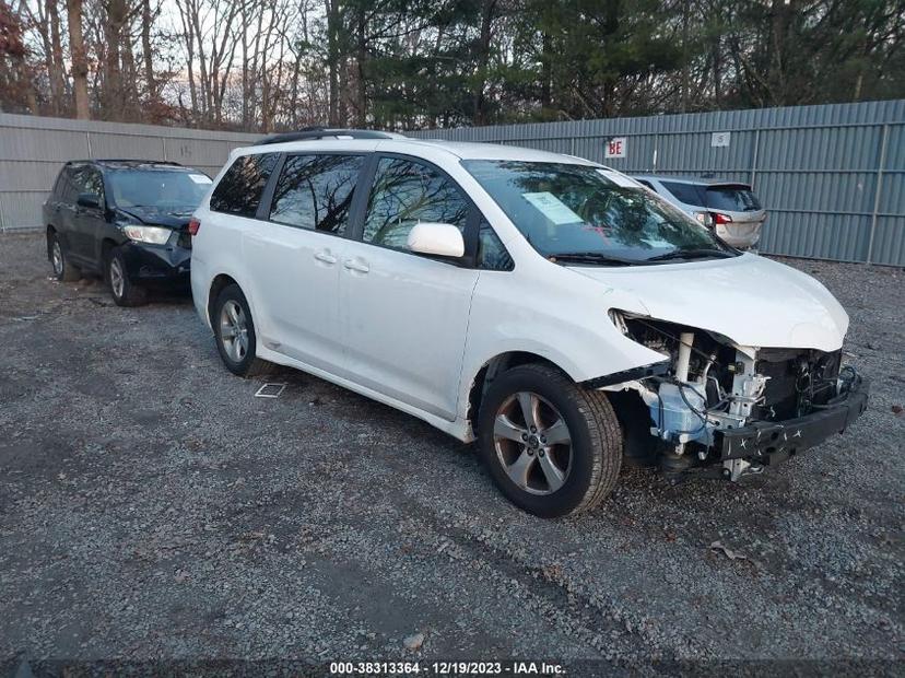 TOYOTA SIENNA