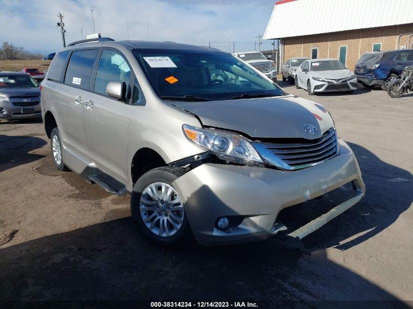 TOYOTA SIENNA