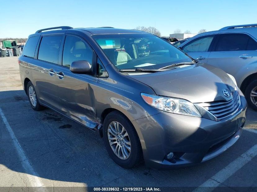 TOYOTA SIENNA