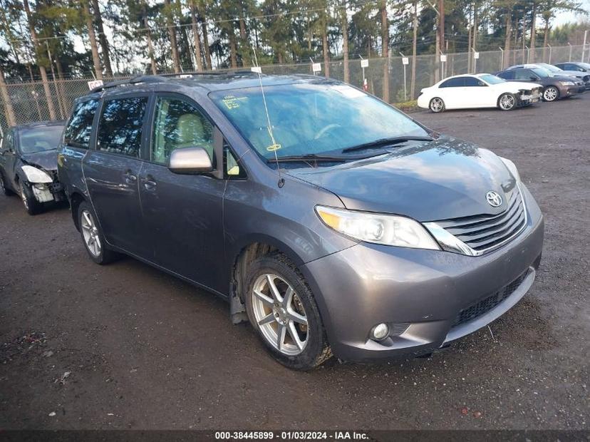 TOYOTA SIENNA