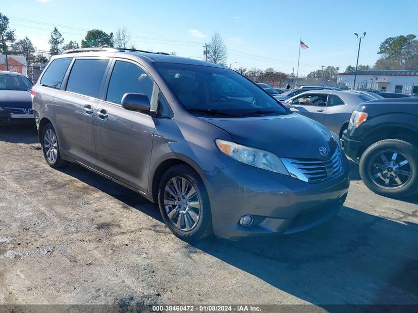 TOYOTA SIENNA