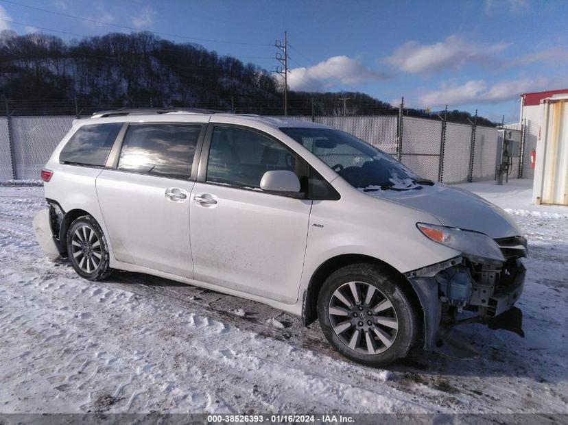 TOYOTA SIENNA