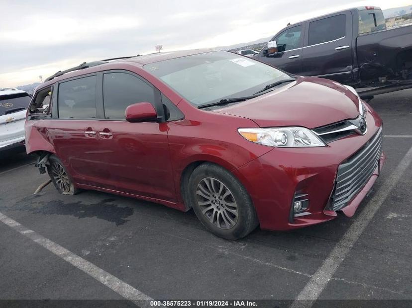 TOYOTA SIENNA