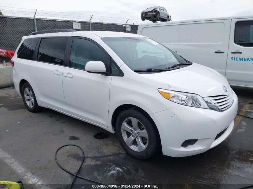 TOYOTA SIENNA