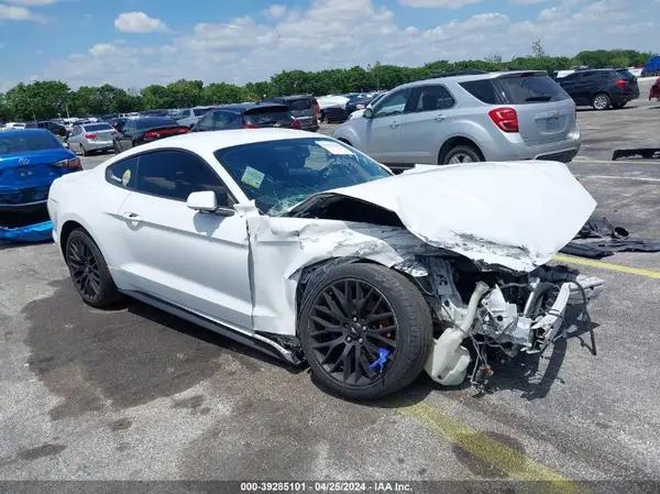FORD MUSTANG