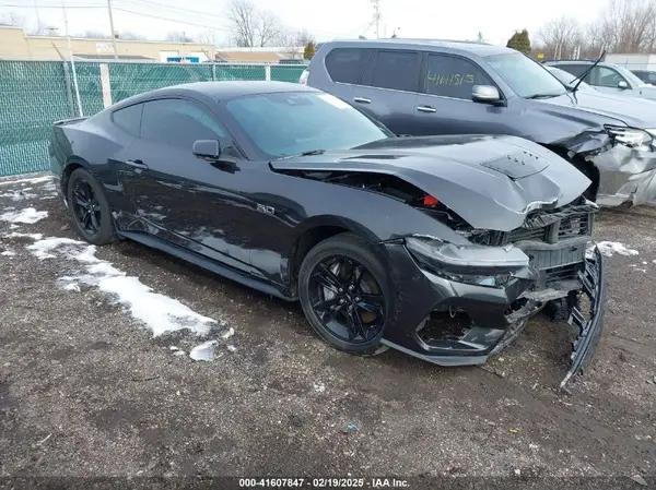 FORD MUSTANG