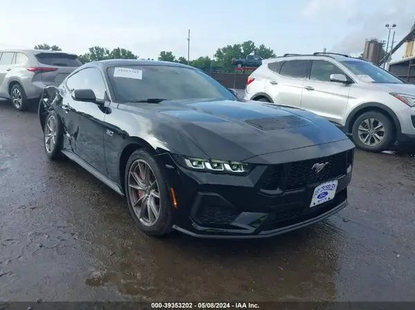 FORD MUSTANG