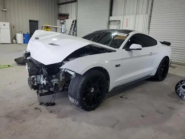 FORD MUSTANG