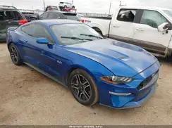 FORD MUSTANG