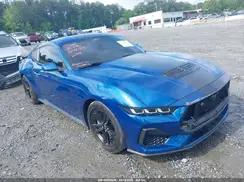 FORD MUSTANG