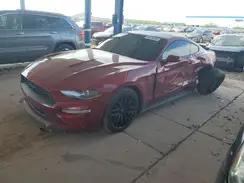 FORD MUSTANG