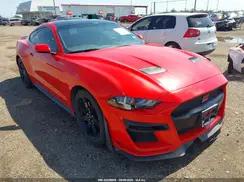 FORD MUSTANG