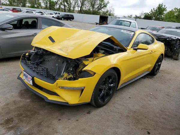 FORD MUSTANG