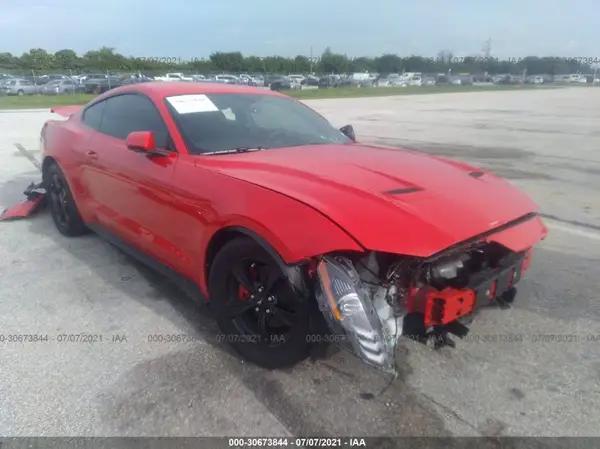 FORD MUSTANG