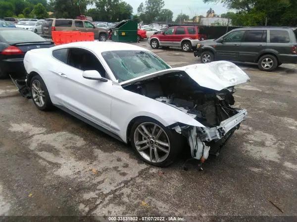 FORD MUSTANG