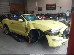 FORD MUSTANG