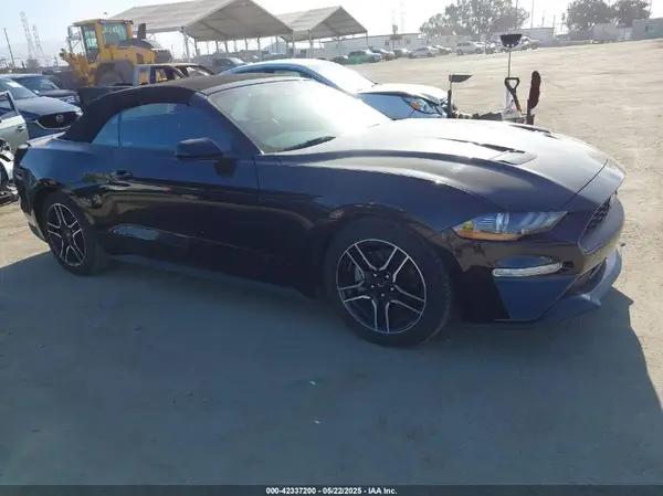 FORD MUSTANG