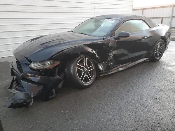 FORD MUSTANG